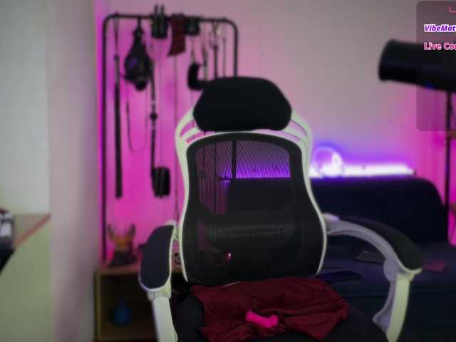 CyberGoddess's BongaCams show and profile