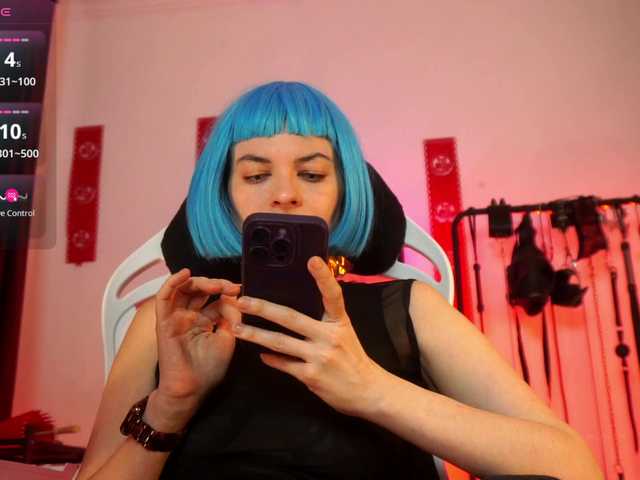 CyberGoddess's BongaCams show and profile