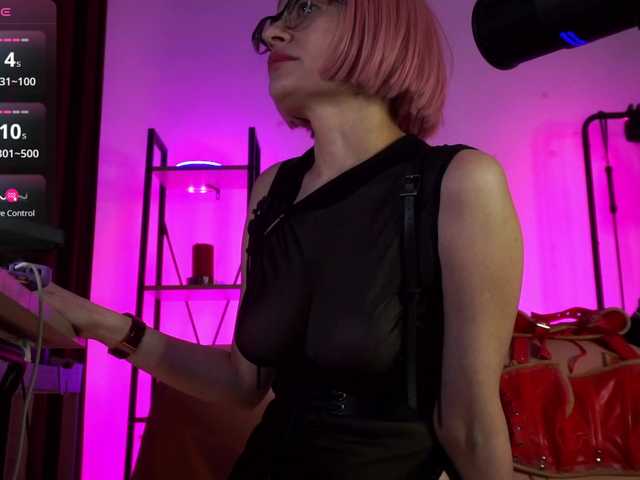 CyberGoddess's BongaCams show and profile