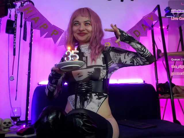 CyberGoddess's BongaCams show and profile