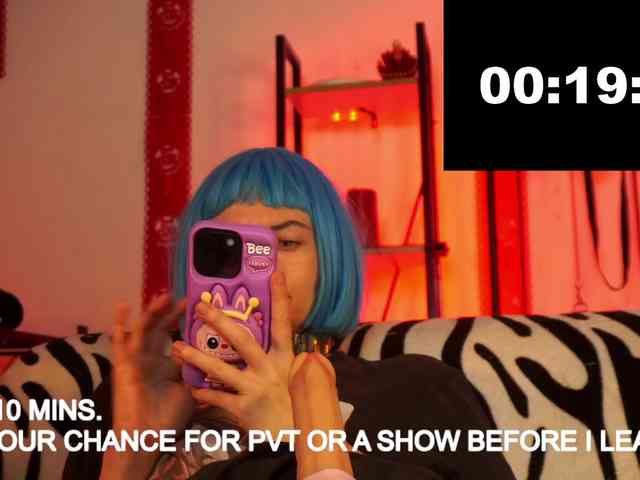 CyberXGoddess webcam