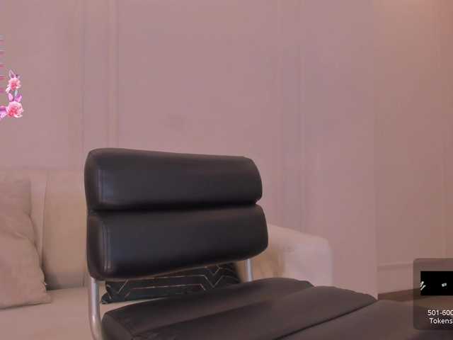 JuanitaClay's BongaCams show and profile