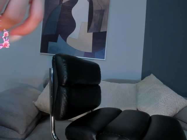 JuanitaClay's BongaCams show and profile