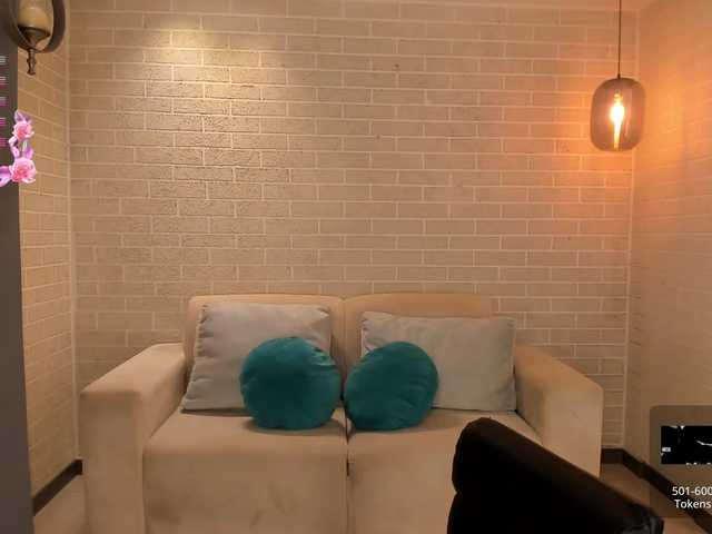 JuanitaClay's BongaCams show and profile