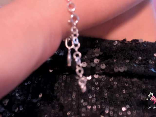 JuanitaClay's BongaCams show and profile