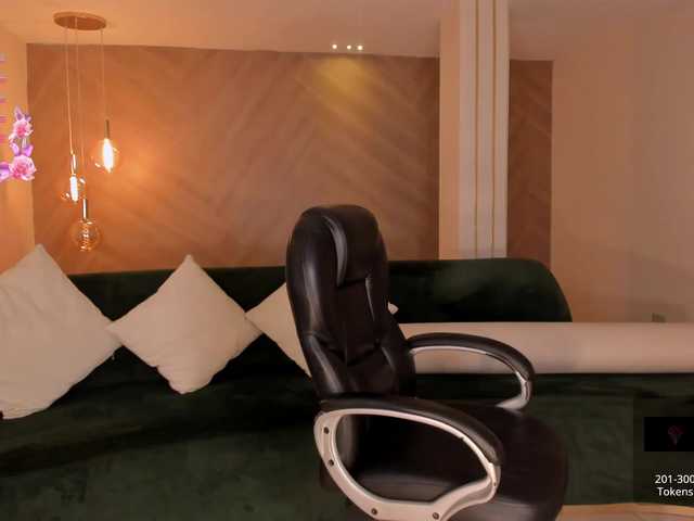 Checkout BongaCams's JuanitaClay JuanitaClay from BongaCams