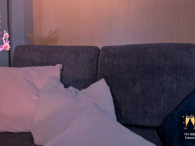 JuanitaClay's BongaCams show and profile