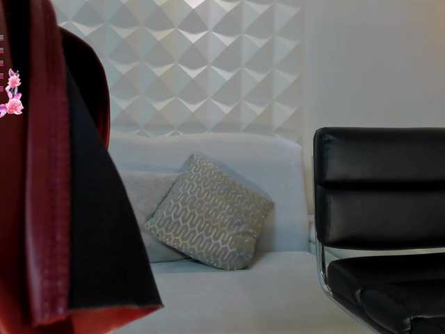 JuanitaClay's BongaCams show and profile