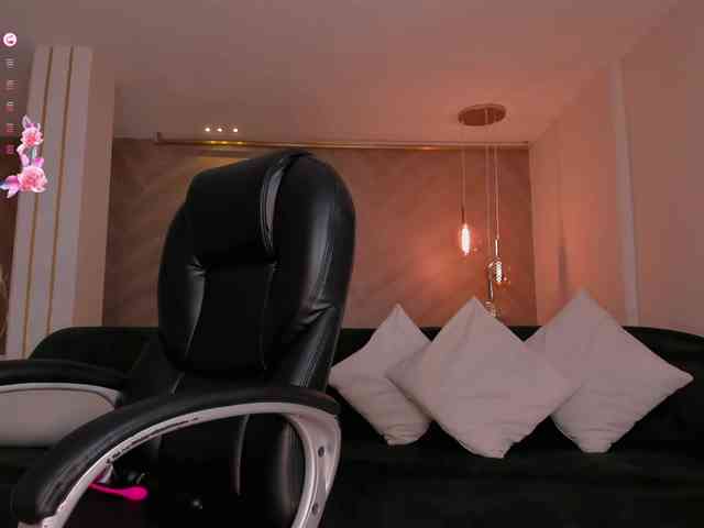 JuanitaClay webcam