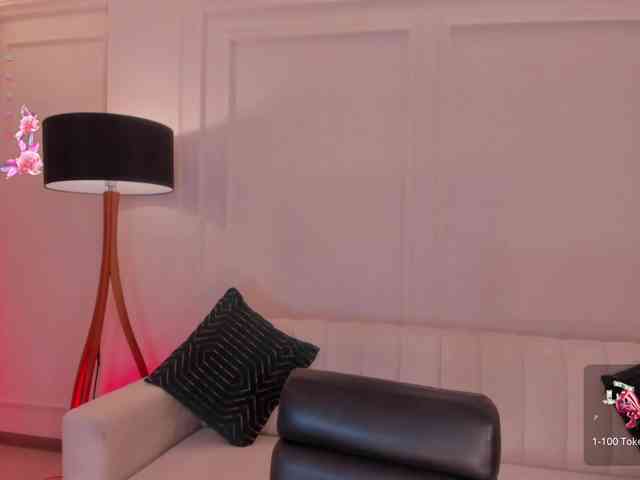 JuanitaClay webcam