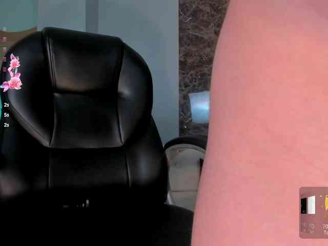 free cam chat JuanitaClay