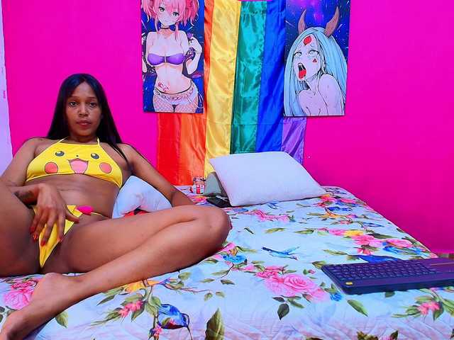 Black-White13's BongaCams show and profile