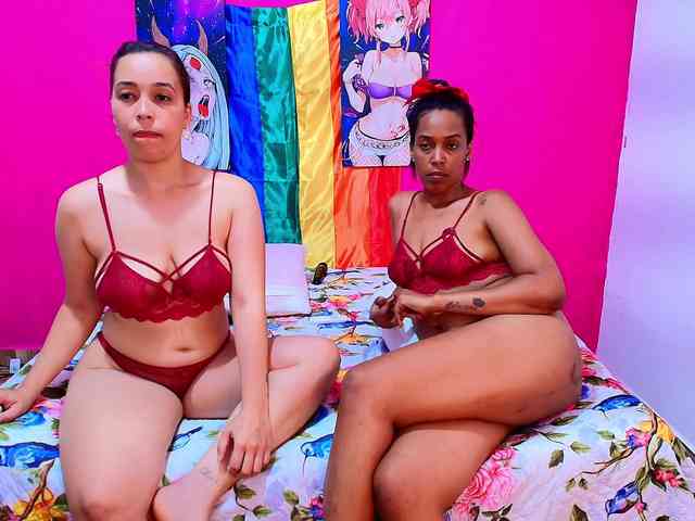 Black-White13 webcam