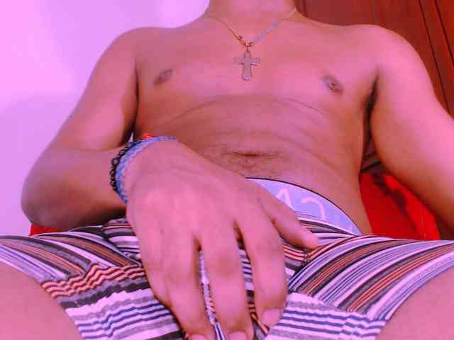 mandingoxhot mandingoxhot