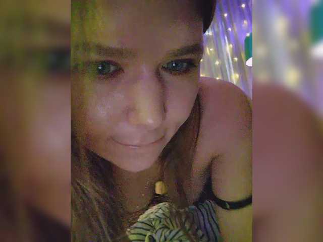 MyLittlegi's BongaCams show and profile