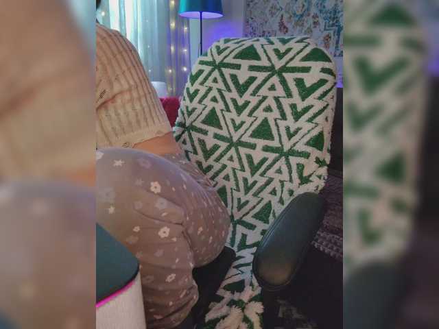 MyLittlegi's BongaCams show and profile