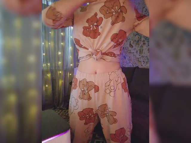 MyLittlegi's BongaCams show and profile