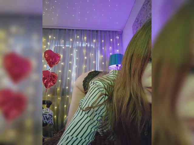 MyLittlegi Live Webcam on BongaCams