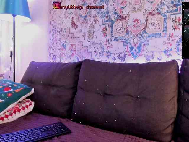 MyLittlegi Live Webcam on BongaCams