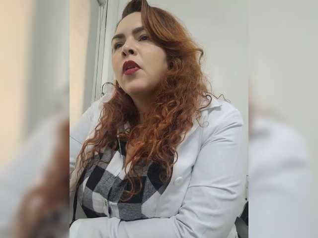 doctora-danna on BongaCams
