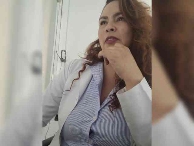 webcam strip Doctora-danna