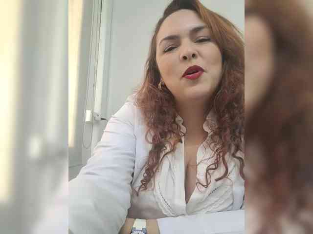 nude striptease Doctora-danna