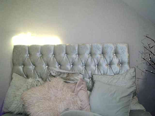 GoldenLilly GoldenLilly