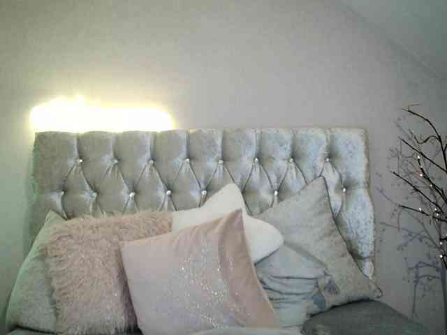 GoldenLilly GoldenLilly