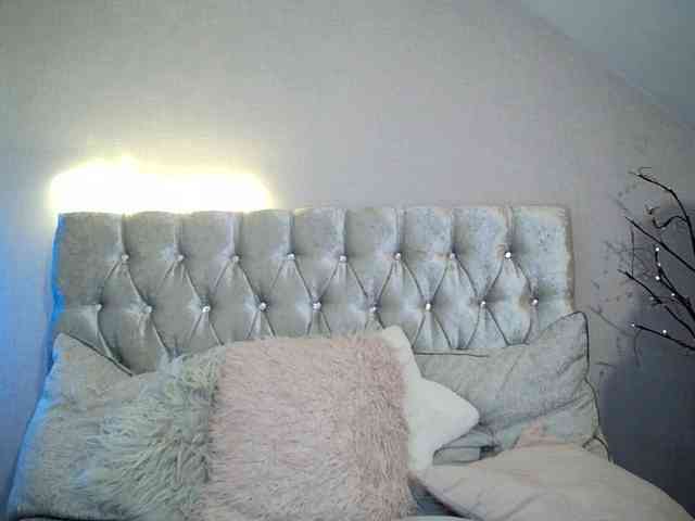 GoldenLilly GoldenLilly