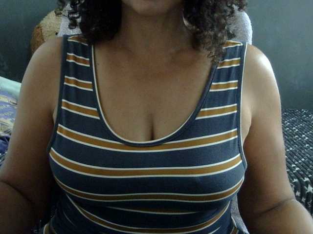 volupmilf's BongaCams show and profile