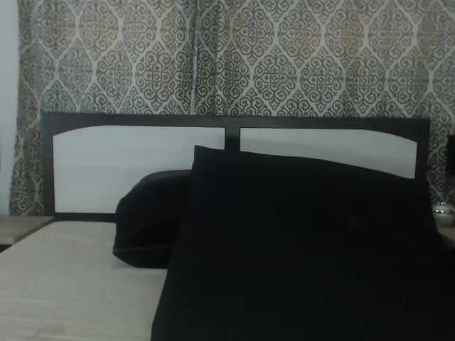 MissMila chat room