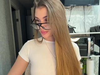 SweetyMia Porn Show