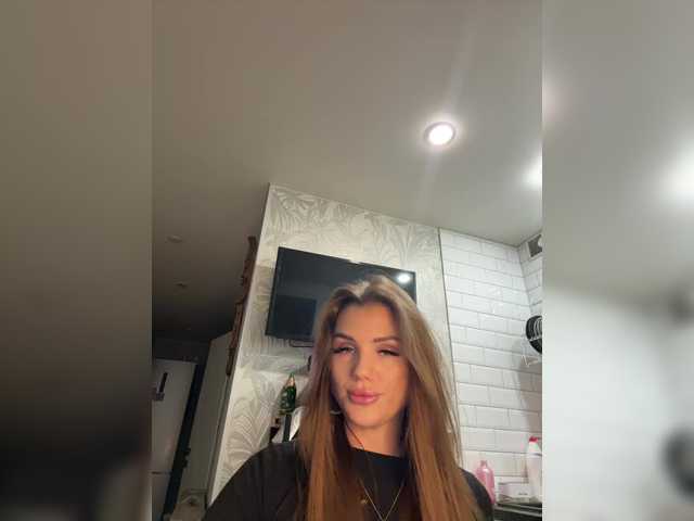 SweetyMia's BongaCams show and profile