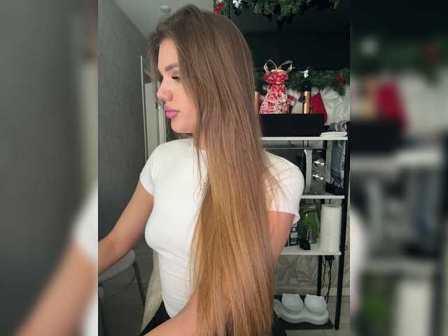 SweetyMia's BongaCams show and profile