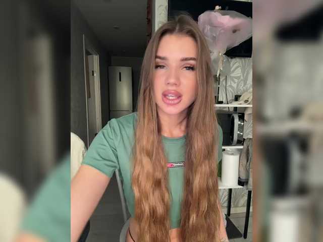 go to chat with SweetyMia