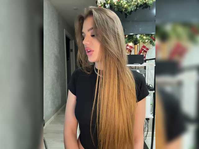 SweetyMia's BongaCams show and profile