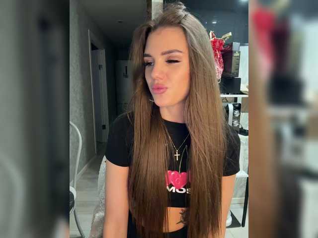 SweetyMia's BongaCams show and profile