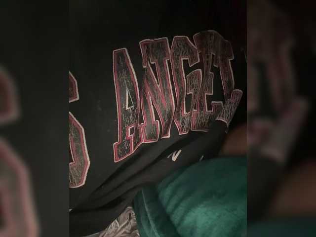 SweetyMia's BongaCams show and profile