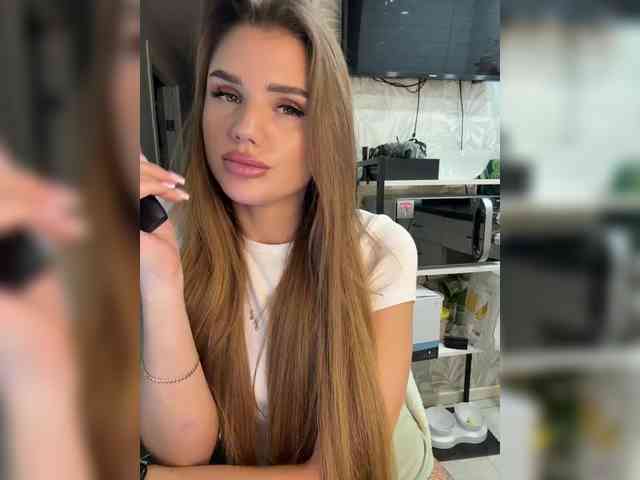 SweetyMia webcam
