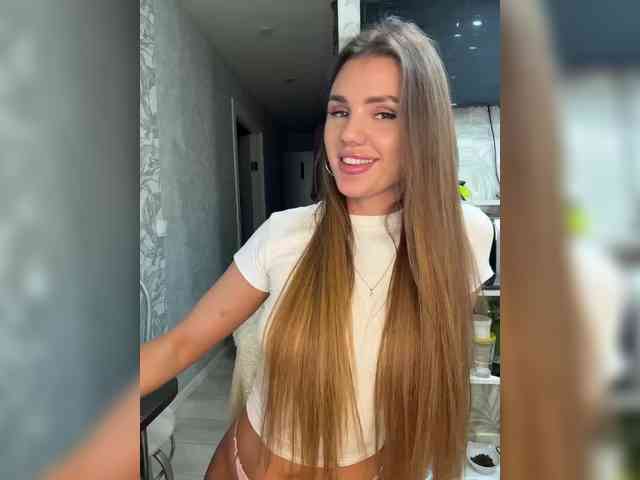 SweetyMia Live Webcam on BongaCams