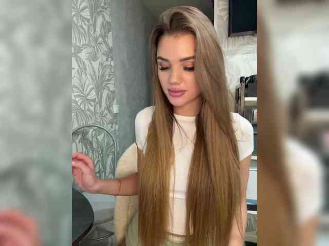 SweetyMia webcam