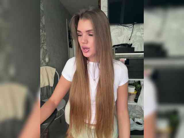 SweetyMia webcam