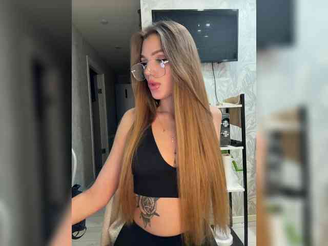 role play cam SweetyMia