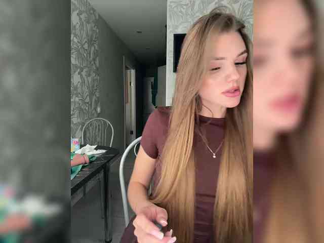 SweetyMia webcam