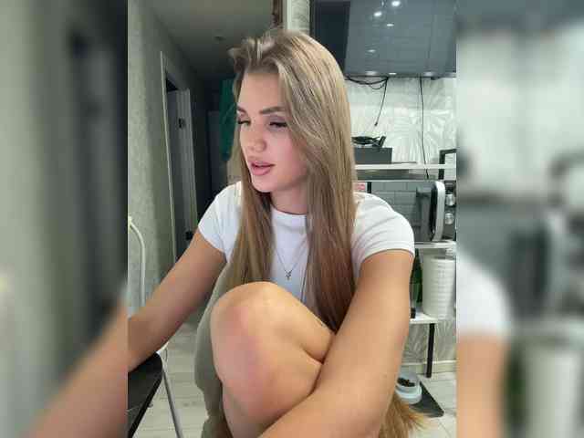 SweetyMia webcam