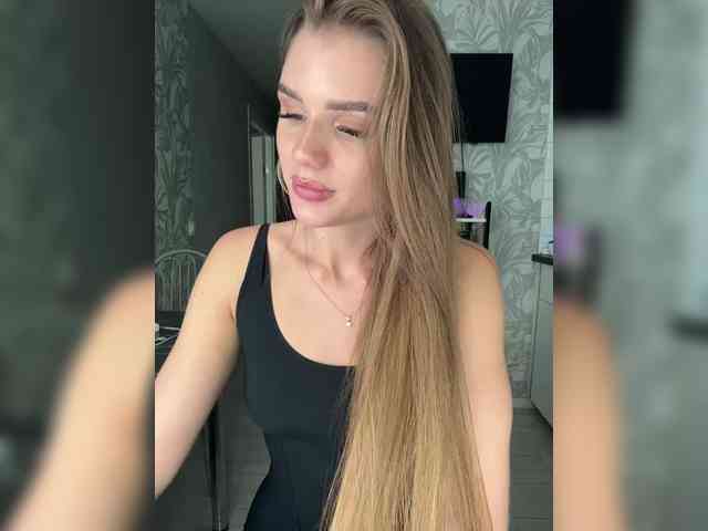 SweetyMia webcam