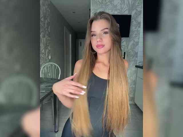 SweetyMia webcam