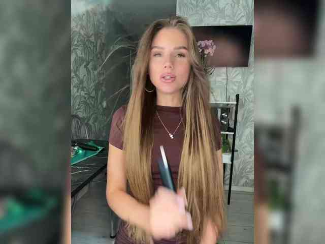 SweetyMia webcam