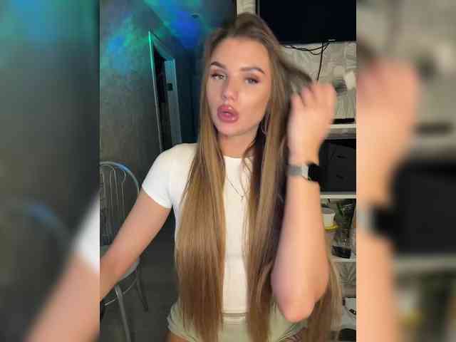 SweetyMia webcam