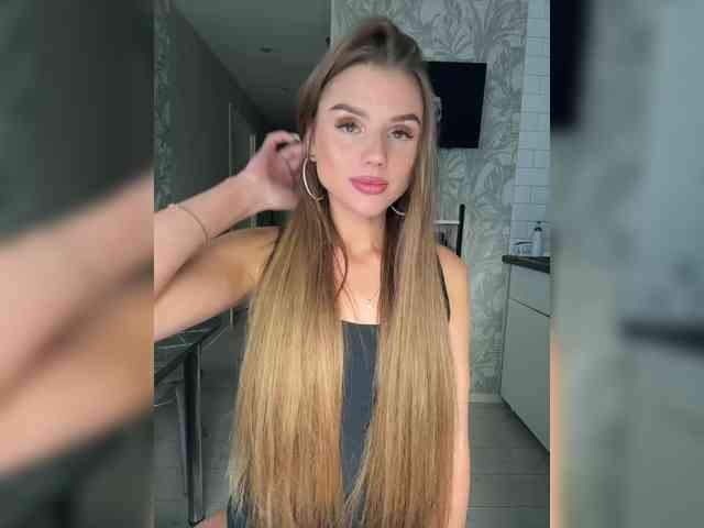 SweetyMia webcam